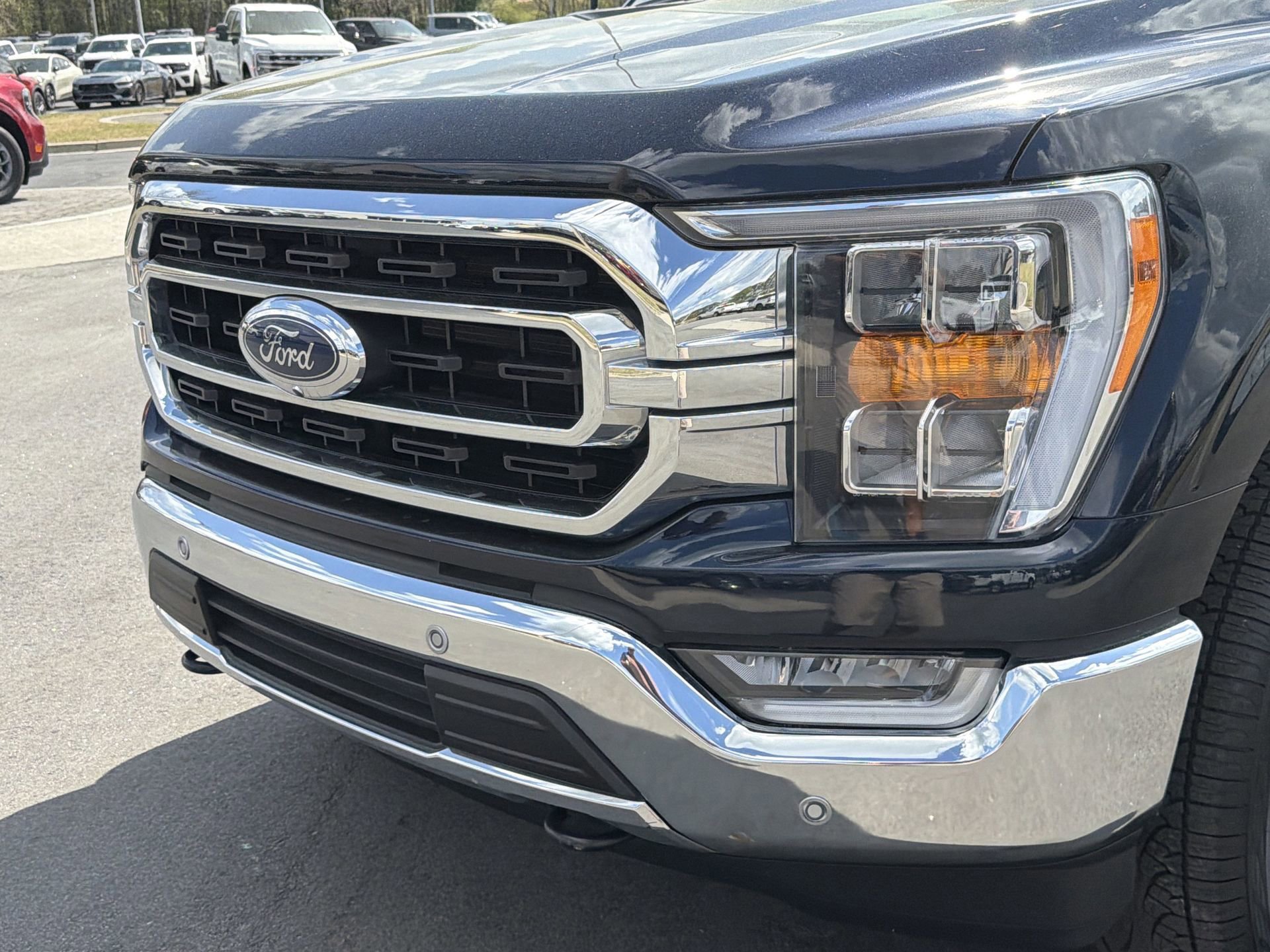 Certified 2022 Ford F150 XLT w/ Equipment Group 302A High image 31