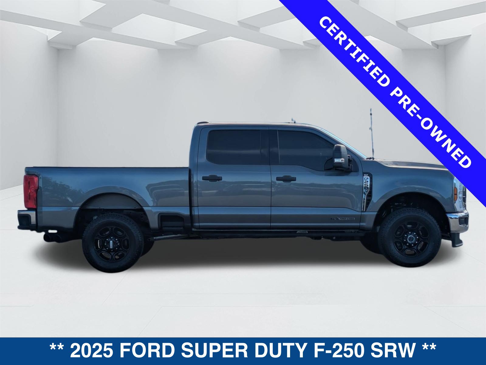 Certified 2025 Ford F250 XLT w/ FX4 Off-Road Package AWD/4WD image 4