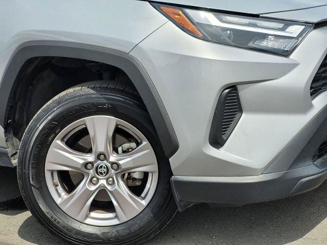 Used 2025 Toyota RAV4 XLE FWD image 5
