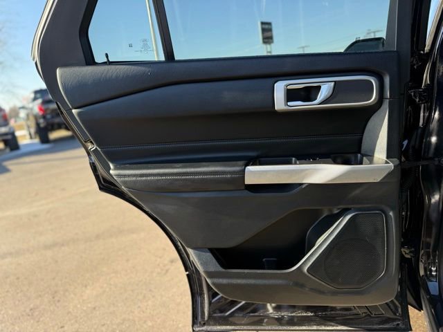 Certified 2020 Ford Explorer XLT w/ Equipment Group 202A image 28