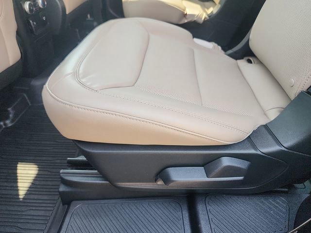 Certified 2022 Ford Explorer Limited w/ Limited Technology Package image 26