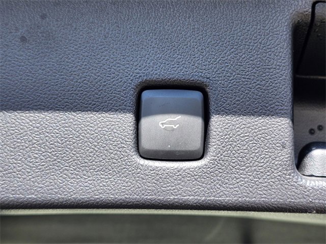 Certified 2025 Ford Escape Platinum w/ Premium Technology Package image 34