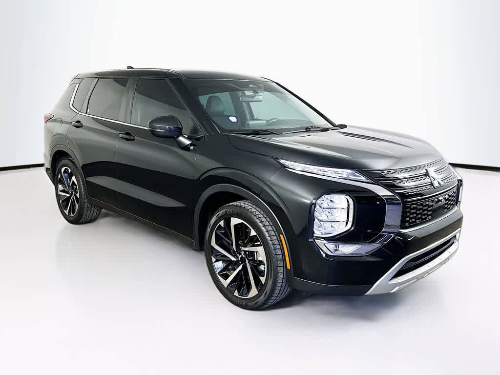 Used 2023 Mitsubishi Outlander SE FWD image 24