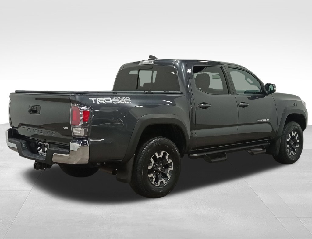 Used 2022 Toyota Tacoma TRD Off-Road AWD/4WD image 3