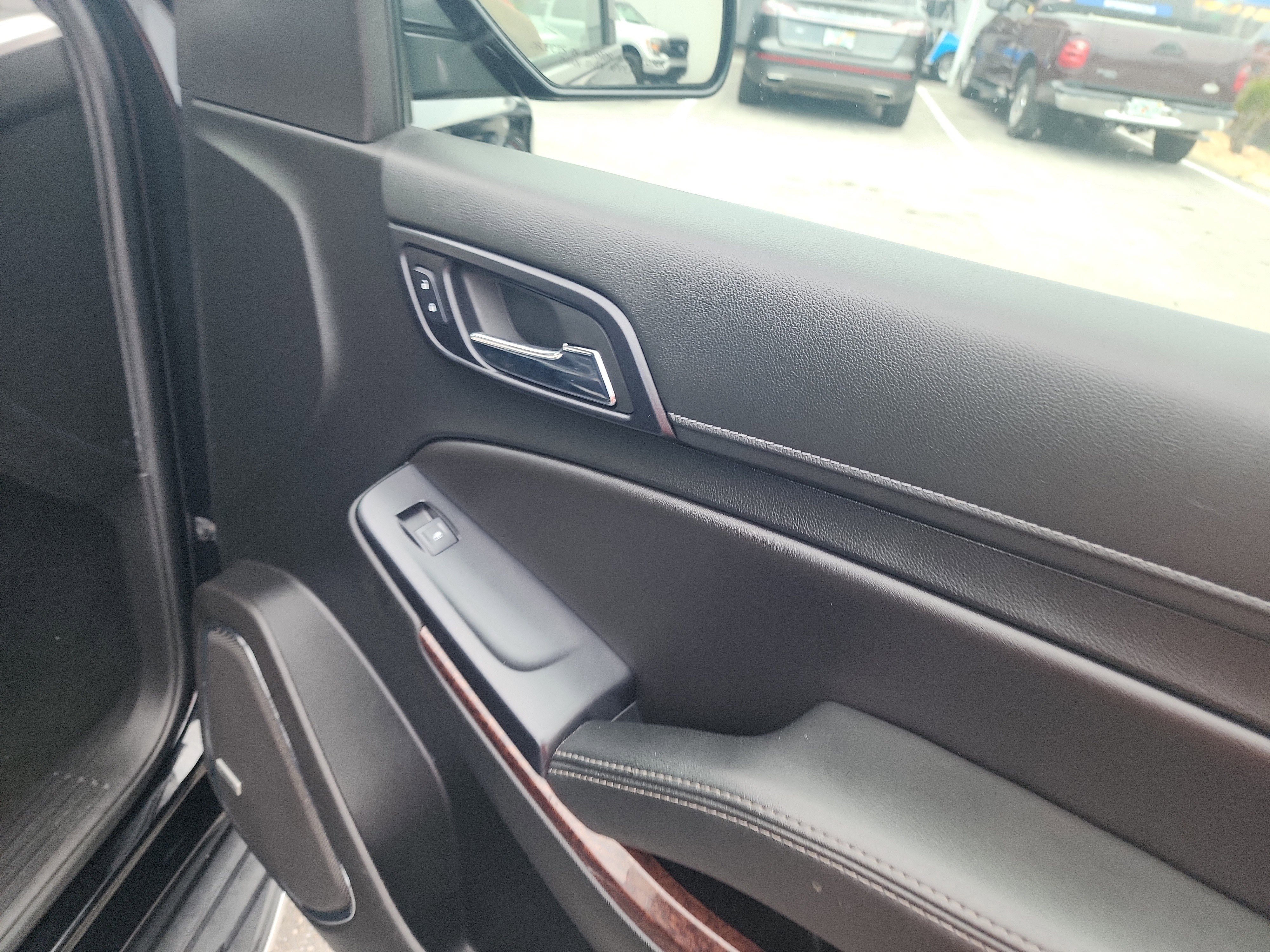 Used 2018 GMC Yukon SLE RWD image 31