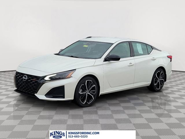 Used 2023 Nissan Altima 2.5 SR FWD image 1