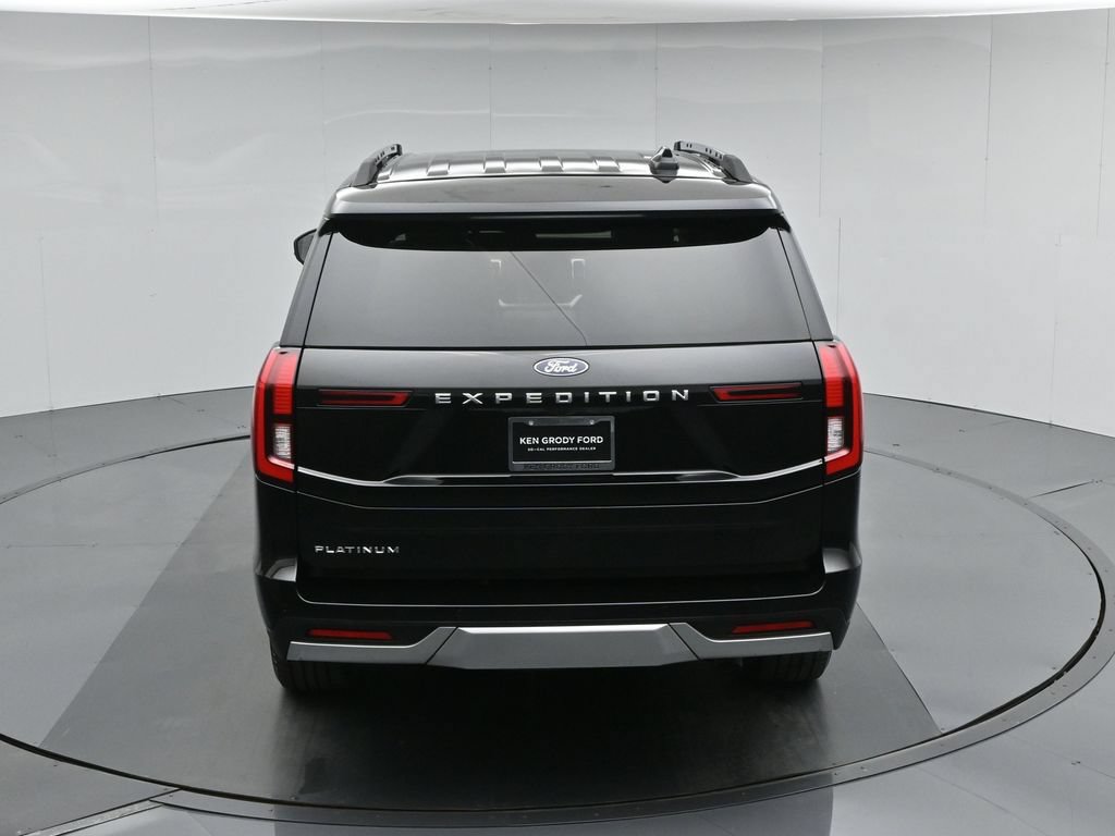 Certified 2025 Ford Expedition Platinum w/ Driver's Package AWD/4WD image 48