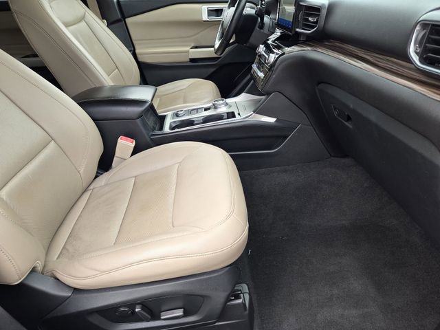 Certified 2022 Ford Explorer Limited AWD/4WD image 13