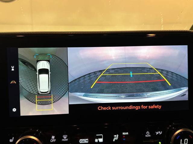 Used 2023 Toyota Highlander Platinum image 28