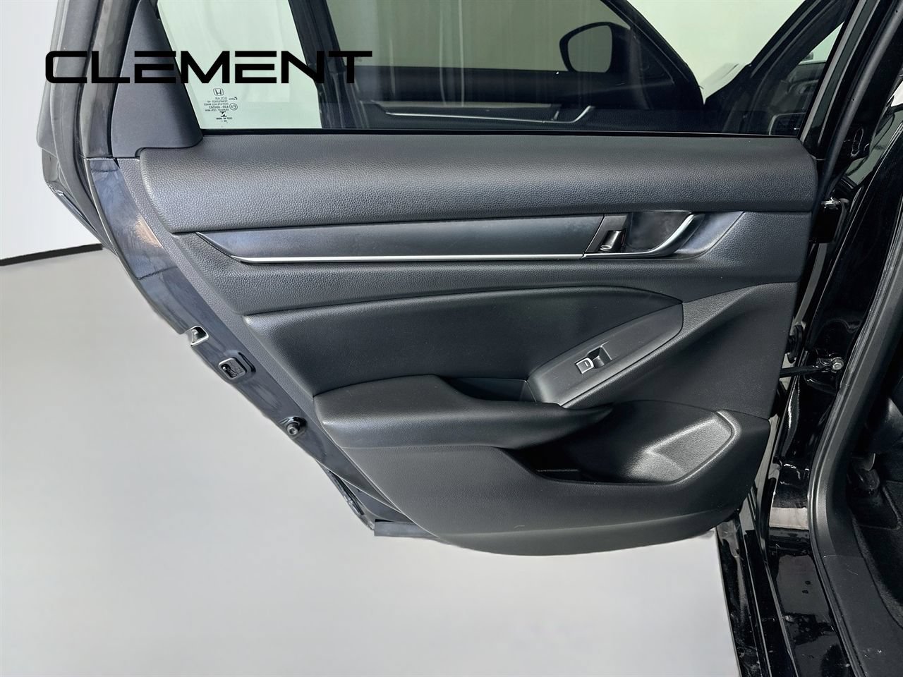 Used 2022 Honda Accord Sport image 29