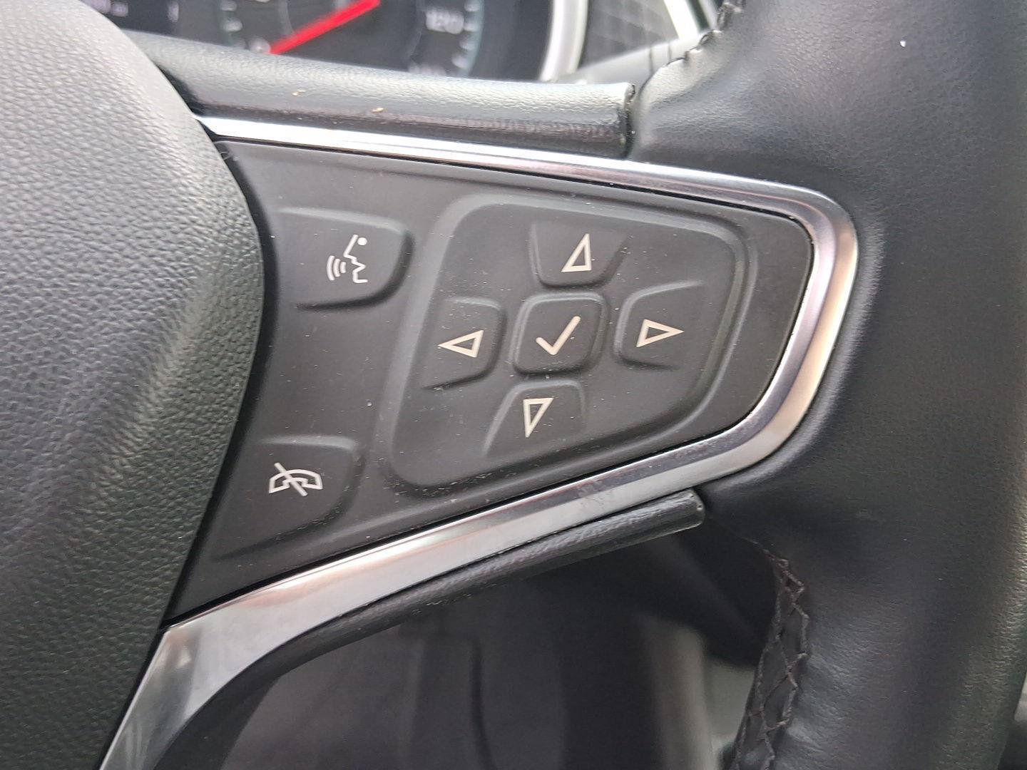 Used 2025 Chevrolet Malibu LT w/ Midnight Edition FWD image 17