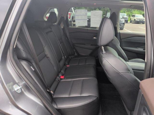 Used 2022 Nissan Rogue SV w/ SV Premium Package AWD/4WD image 19