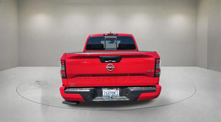 Used 2022 Nissan Frontier SV w/ Technology Package RWD image 3