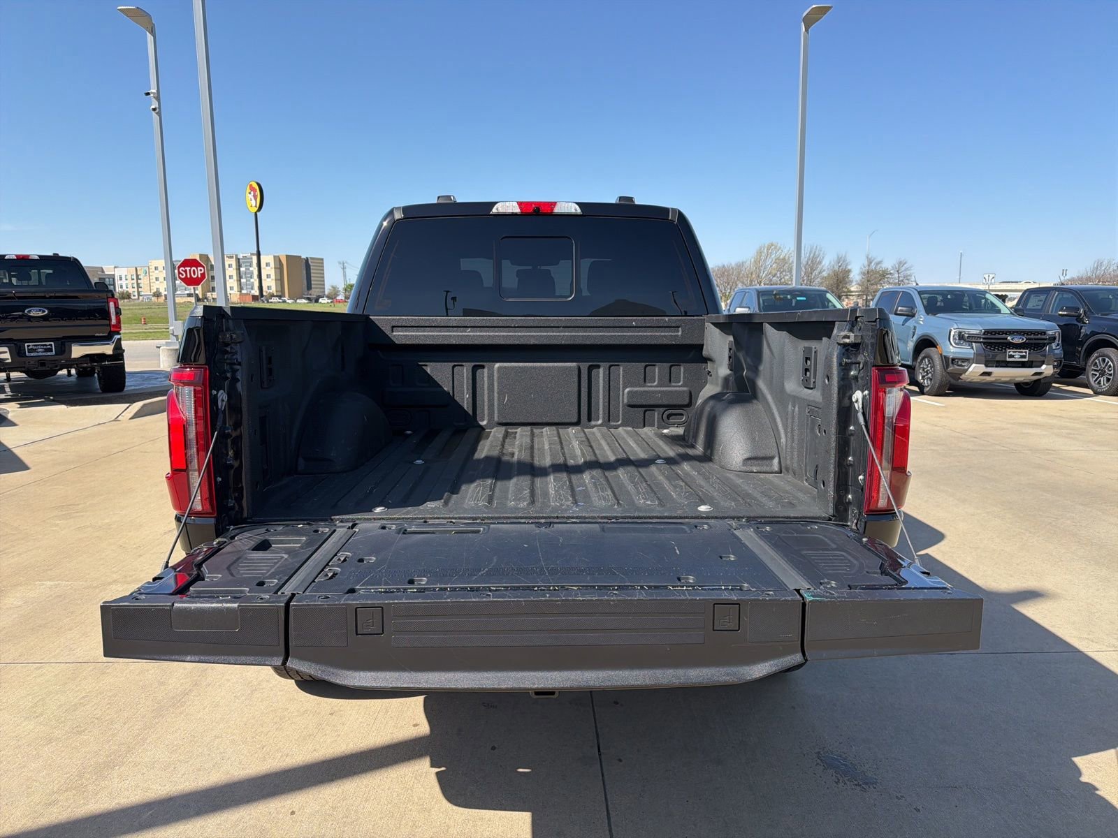 Certified 2025 Ford F150 Platinum w/ FX4 Off-Road Package image 11