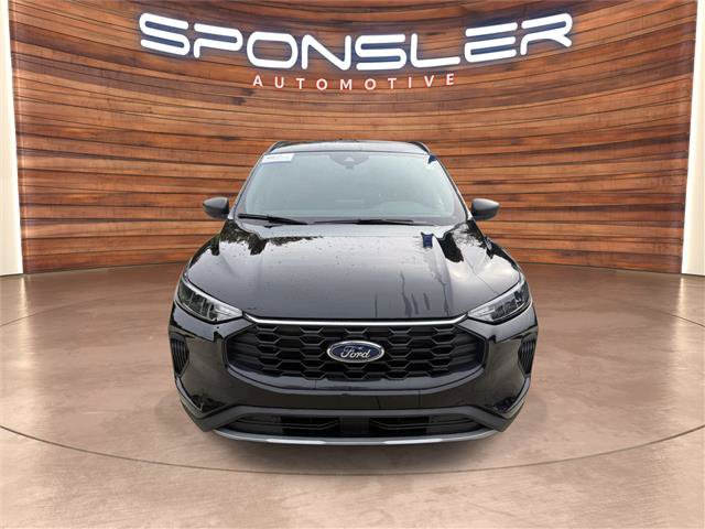 Certified 2025 Ford Escape ST-Line AWD/4WD image 10