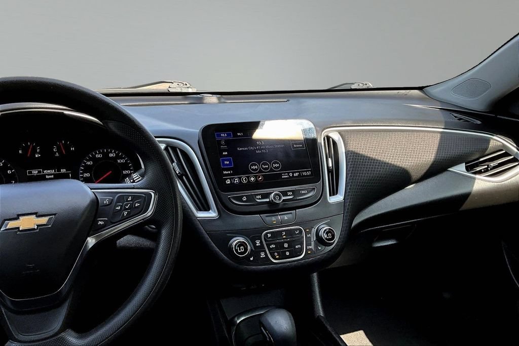 Used 2024 Chevrolet Malibu LT FWD image 10
