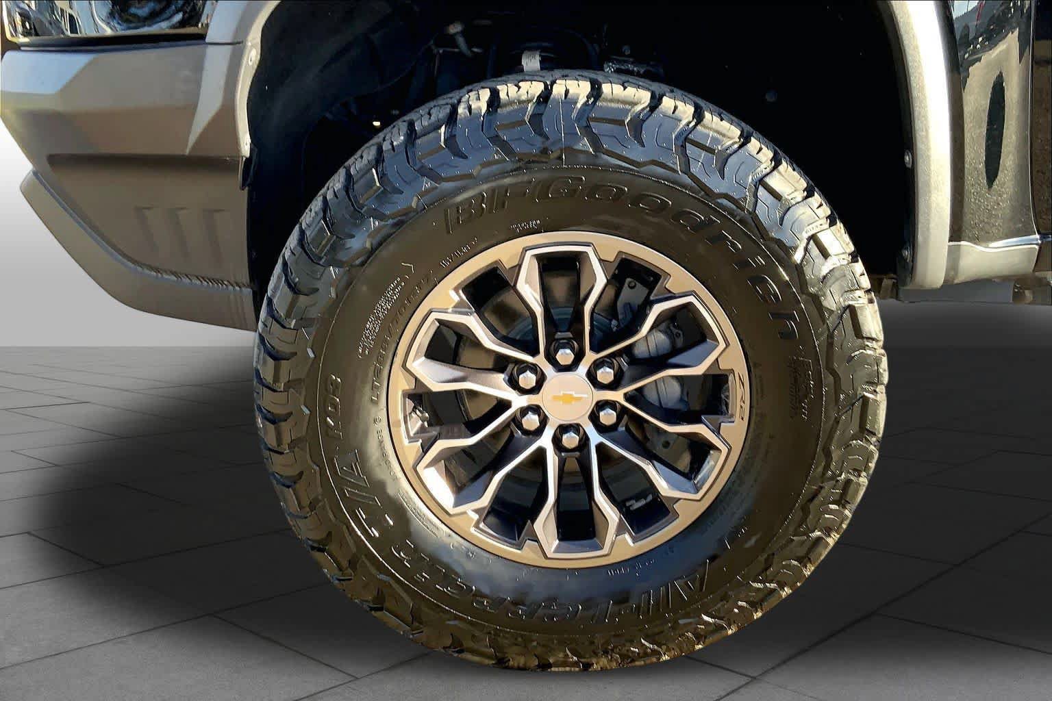 Used 2019 Chevrolet Colorado ZR2 AWD/4WD image 11