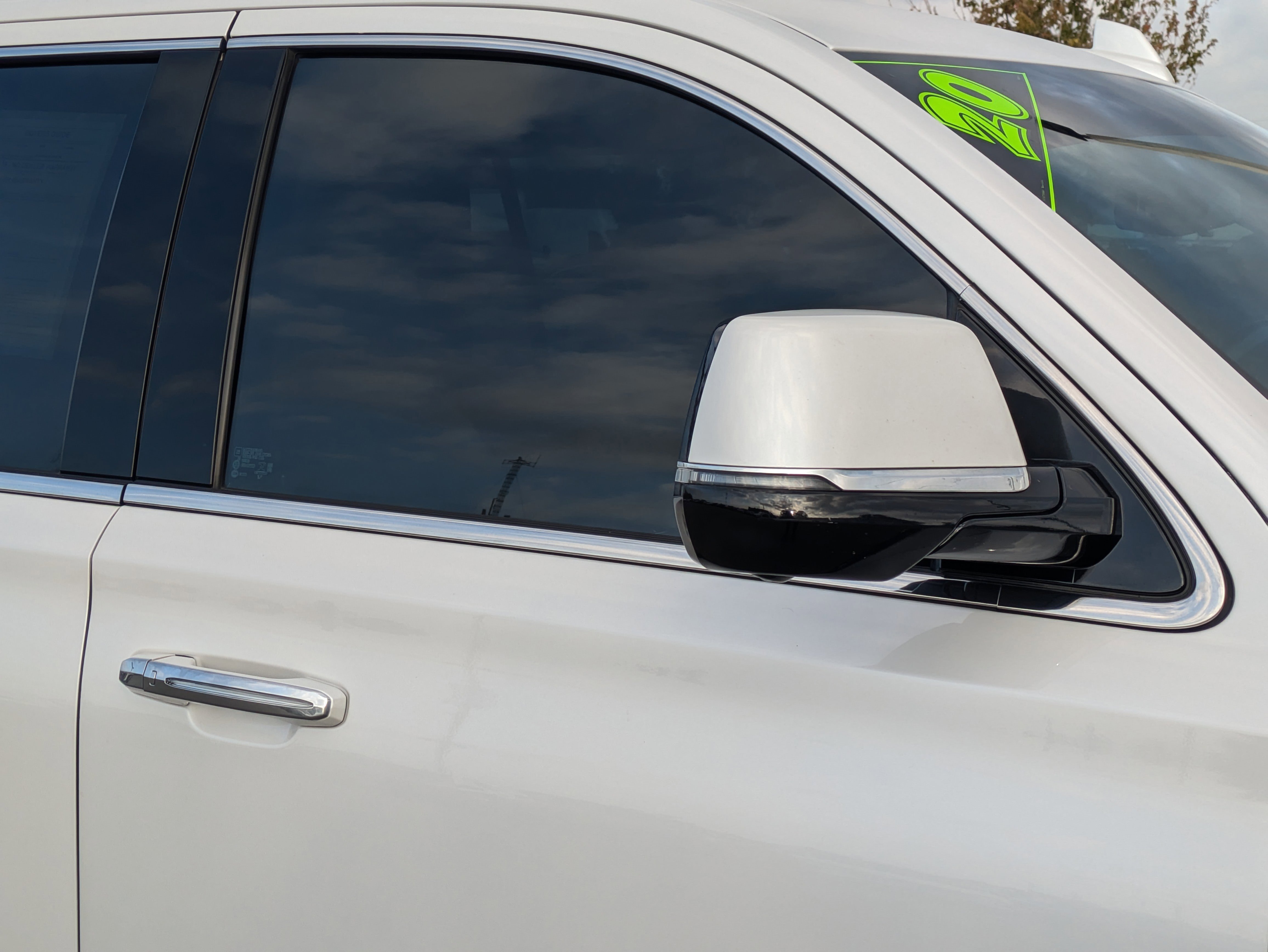 Used 2020 Cadillac Escalade Premium Luxury image 11