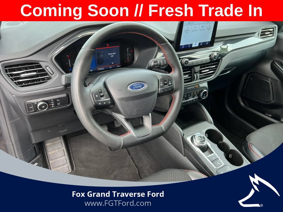 Certified 2025 Ford Escape ST-Line Select AWD/4WD image 15