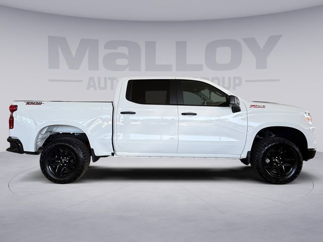 Used 2025 Chevrolet Silverado 1500 Custom Trail Boss AWD/4WD image 6