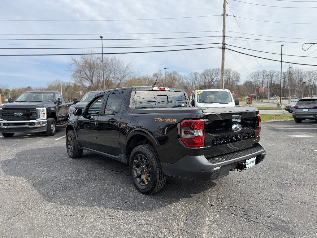 Certified 2024 Ford Maverick Tremor w/ Tremor Off-Road Package image 3