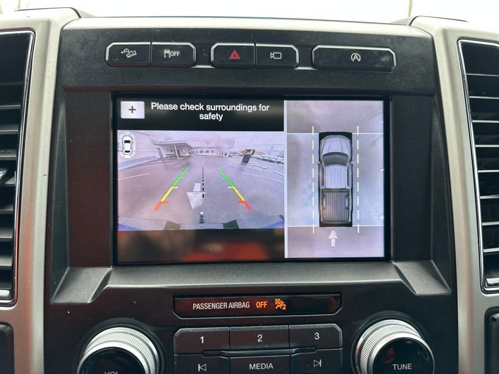 Certified 2019 Ford F150 Lariat w/ Equipment Group 502A Luxury image 21