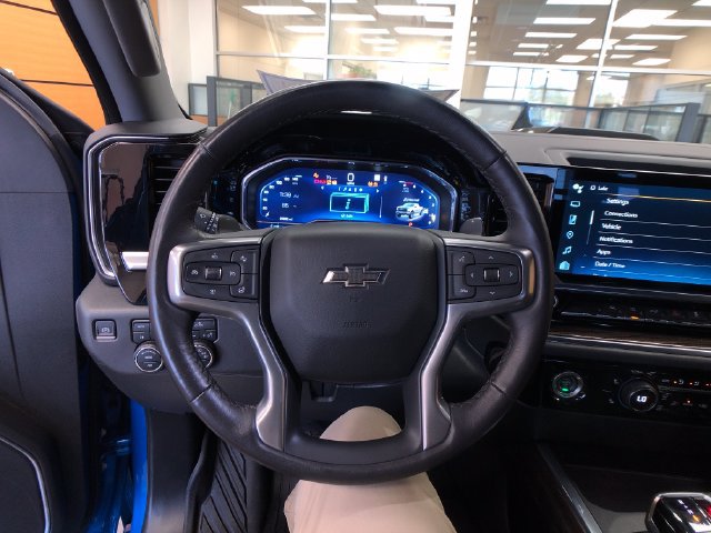 Used 2023 Chevrolet Silverado 1500 LT Trail Boss AWD/4WD image 13