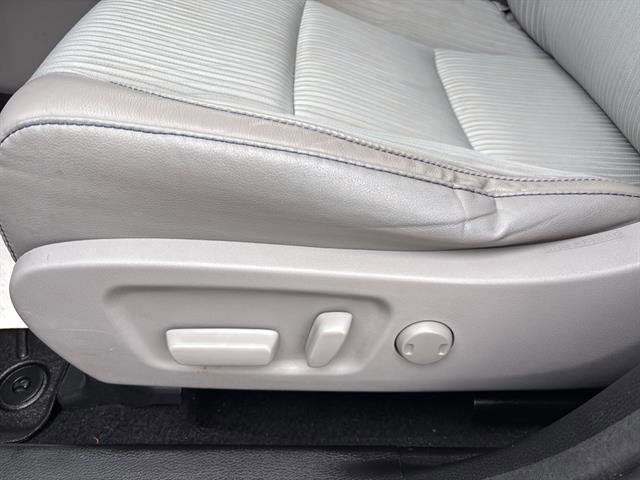 Used 2017 Toyota Highlander Plus w/ Protection Package #3 AWD/4WD image 12