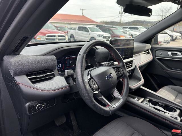 Certified 2025 Ford Explorer ST-Line w/ ST-Line Street Pack image 21