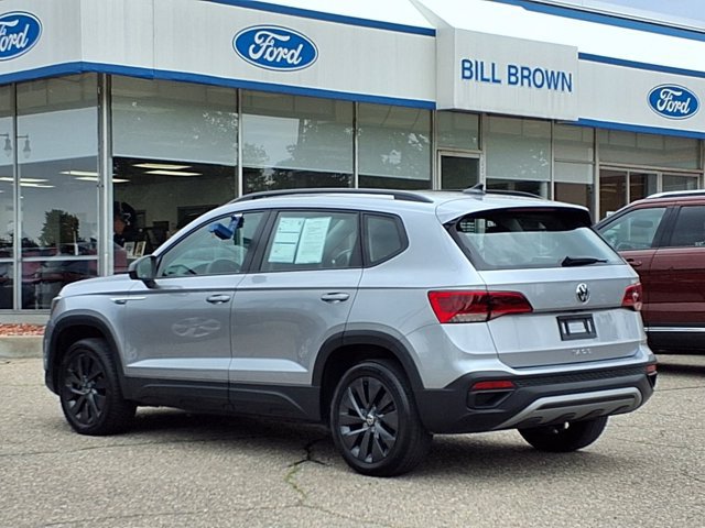Used 2023 Volkswagen Taos S FWD image 2