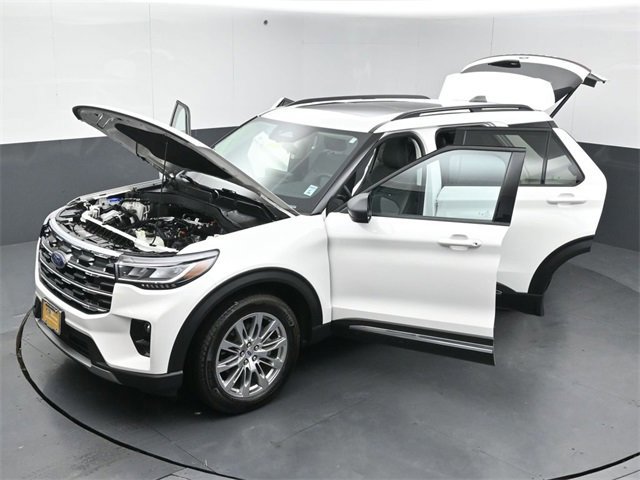 Certified 2025 Ford Explorer Active w/ Active Comfort Package image 61