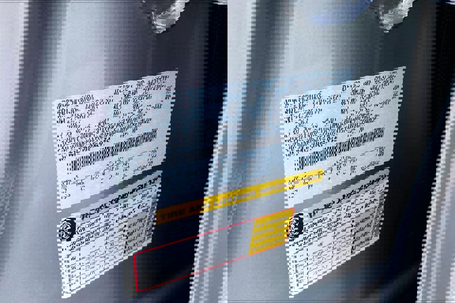 Certified 2024 Ford Expedition XLT image 30