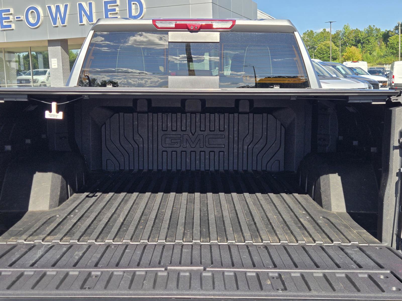 Used 2026 GMC Sierra 1500 Denali Ultimate AWD/4WD image 14
