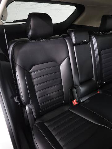 Certified 2024 Ford Edge SEL w/ Convenience Package AWD/4WD image 10