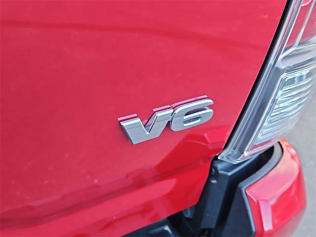 Used 2022 Toyota Tacoma TRD Off-Road image 10