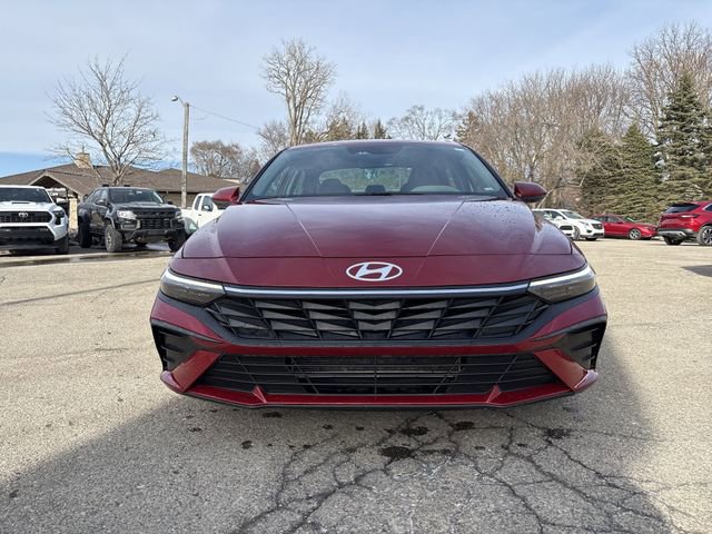 Used 2024 Hyundai Elantra SEL image 17