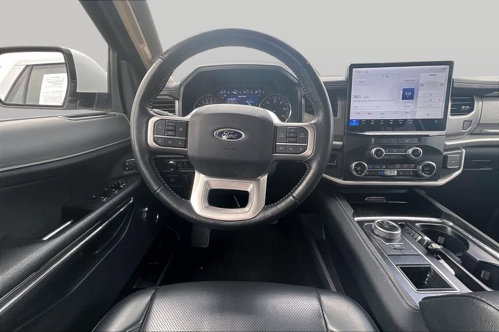 Certified 2022 Ford Expedition XLT RWD image 5