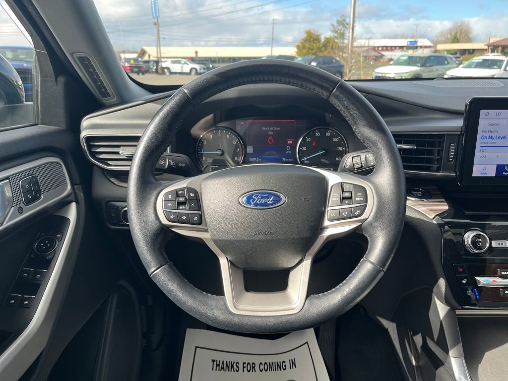 Certified 2022 Ford Explorer Limited w/ Equipment Group 301A image 18