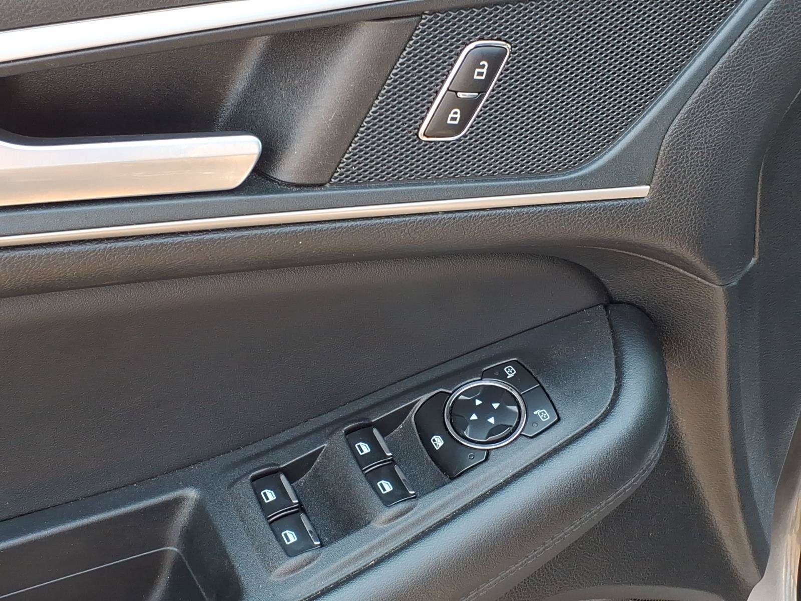 Certified 2024 Ford Edge SEL AWD/4WD image 16