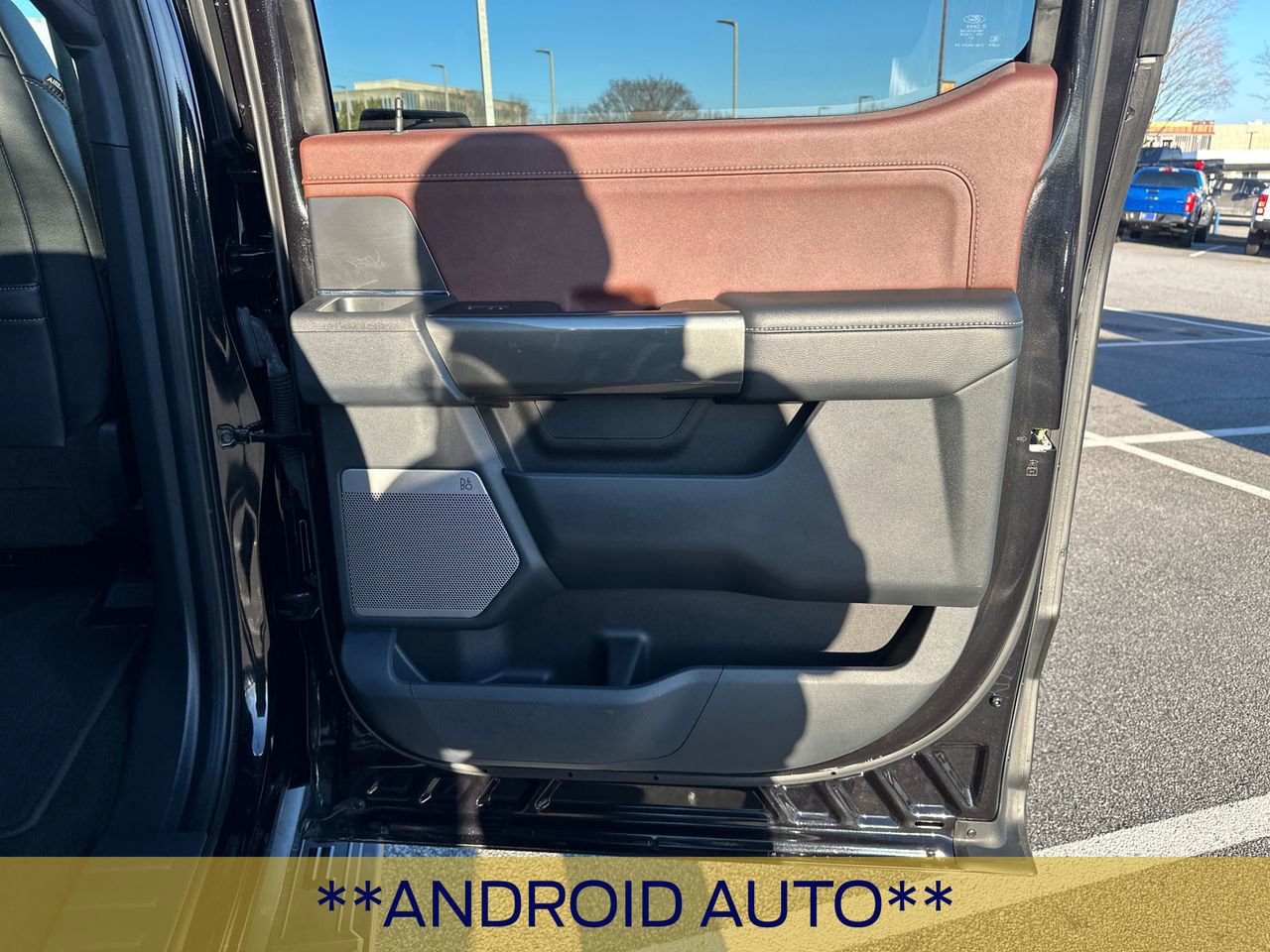 Certified 2022 Ford F150 Lariat w/ Equipment Group 502A High image 18