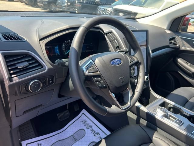 Certified 2024 Ford Edge SEL w/ Convenience Package AWD/4WD image 6