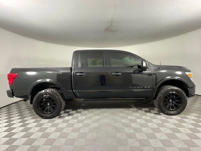 Used 2019 Nissan Titan PRO-4X w/ Pro-4x Convenience Package image 2
