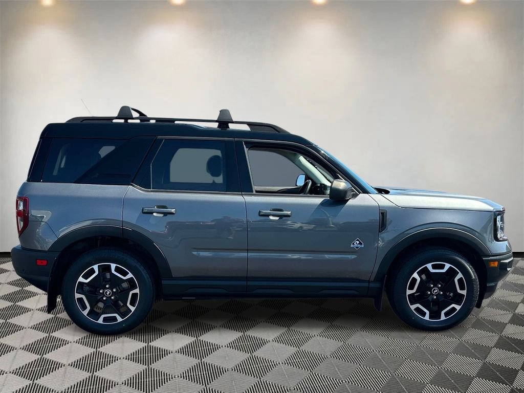 Certified 2021 Ford Bronco Sport Outer Banks AWD/4WD image 2