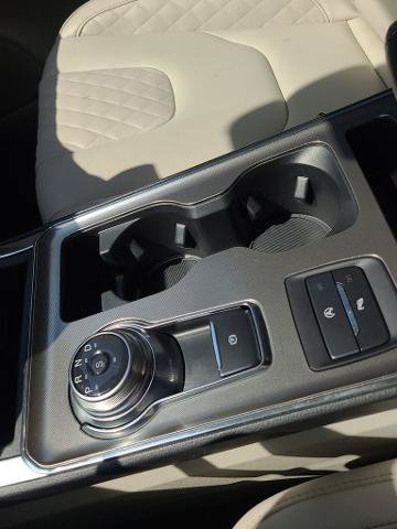 Certified 2023 Ford Edge Titanium AWD/4WD image 29