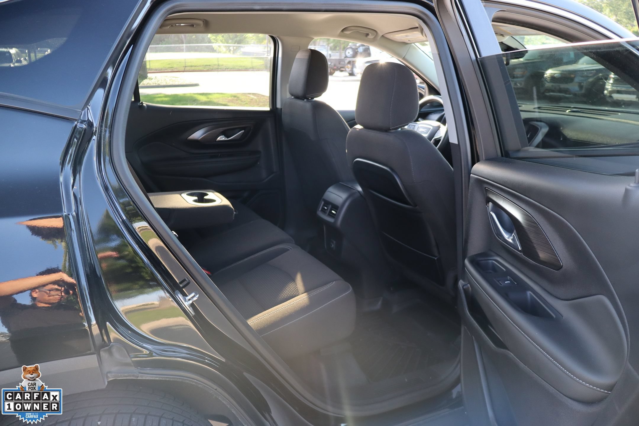 Used 2024 GMC Terrain SLE AWD/4WD image 26