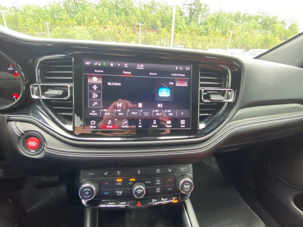 Used 2022 Dodge Durango SRT w/ Technology Group AWD/4WD image 15