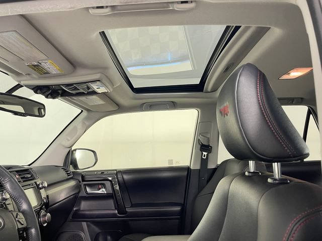 Used 2019 Toyota 4Runner TRD Off-Road Premium AWD/4WD image 18