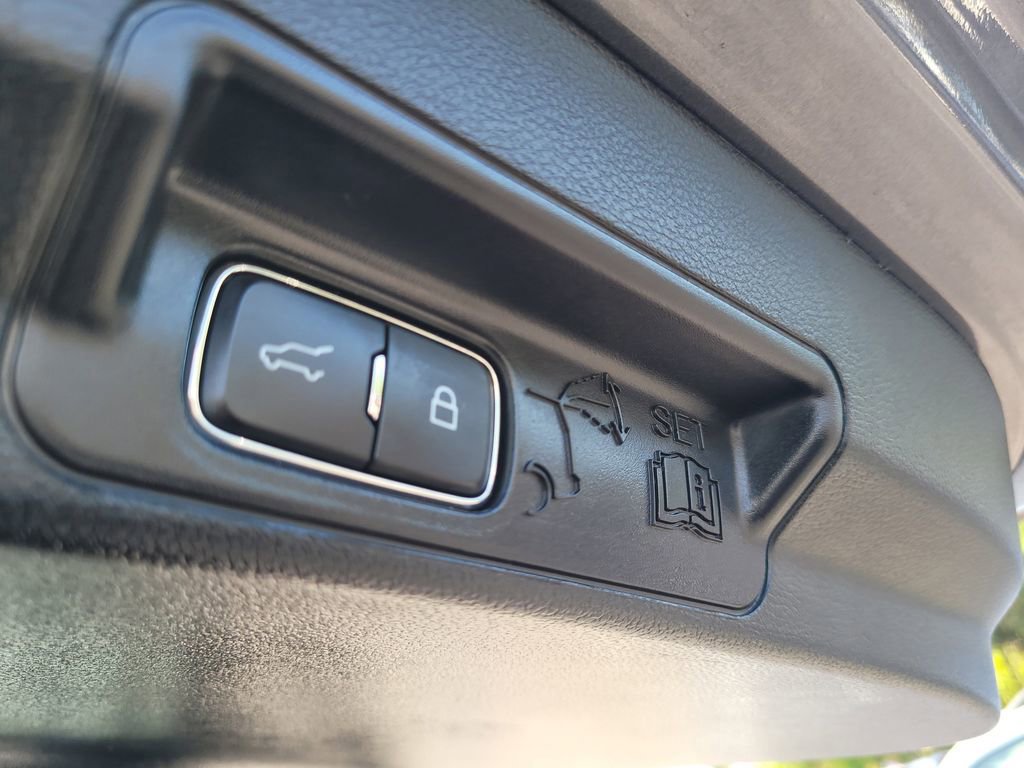 Certified 2021 Ford Explorer 2WD image 7