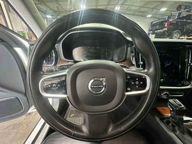 Used 2021 Volvo S60 T6 Momentum w/ Advanced Package AWD/4WD image 15