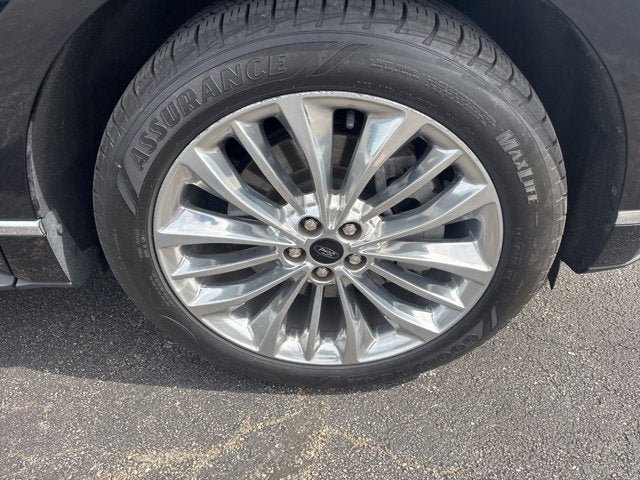 Certified 2022 Ford Edge Titanium w/ Equipment Group 301A AWD/4WD image 21